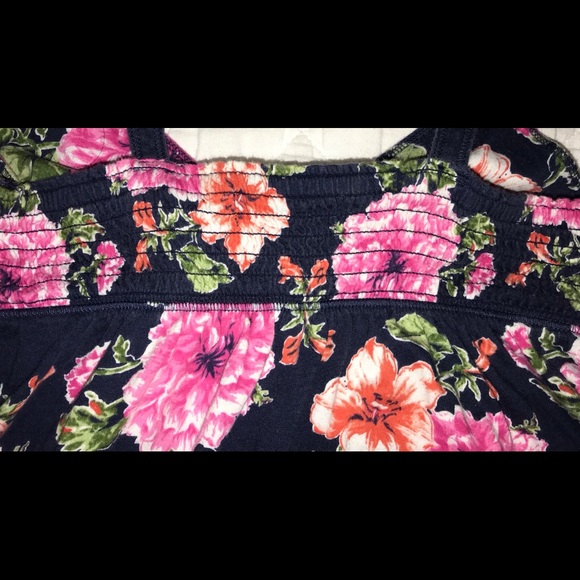 🌸🌺ABERCROMBIE & FITCH TANK TOP🌺🌸 - Picture 4 of 11